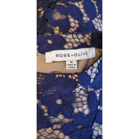 Rose and Olive Navy Blue Women's Sleeveless Blue Floral Lace Top Size Medium - Picture 3 of 3